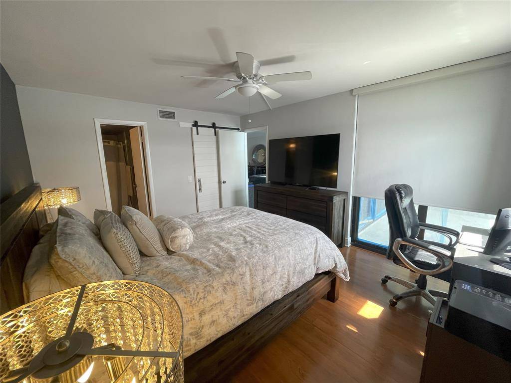 Oakland Park, FL 33309,111 Lake Emerald Dr #308