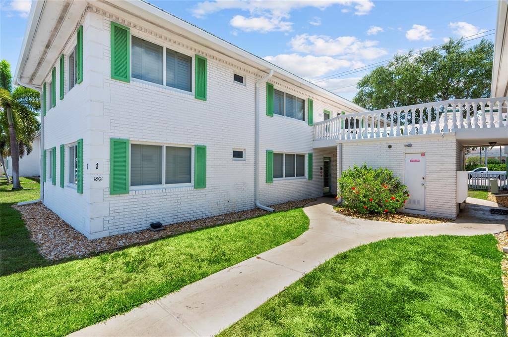 [StreetName, UnitNumber, StreetNumber, StreetDirPrefix], Fort Lauderdale, FL 33308