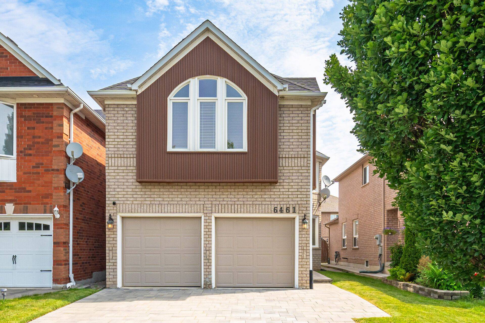 6461 Hampden Woods RD, Mississauga, ON L5N 7W1