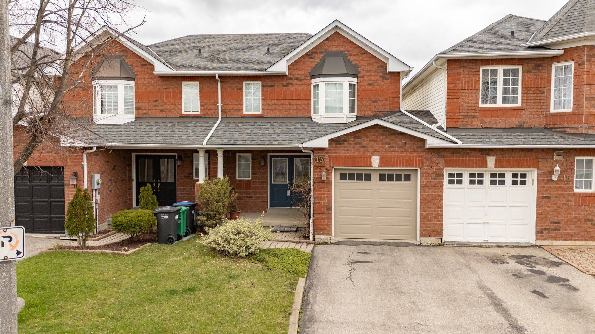 13 Queensland CRES, Caledon, ON L7E 2E1