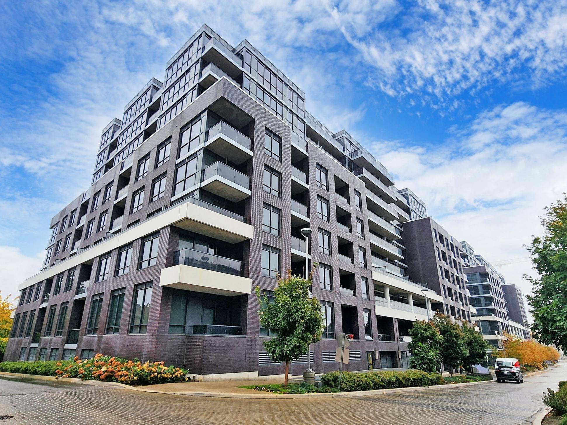 Toronto W08, ON M9B 0E3,26 Gibbs RD #431