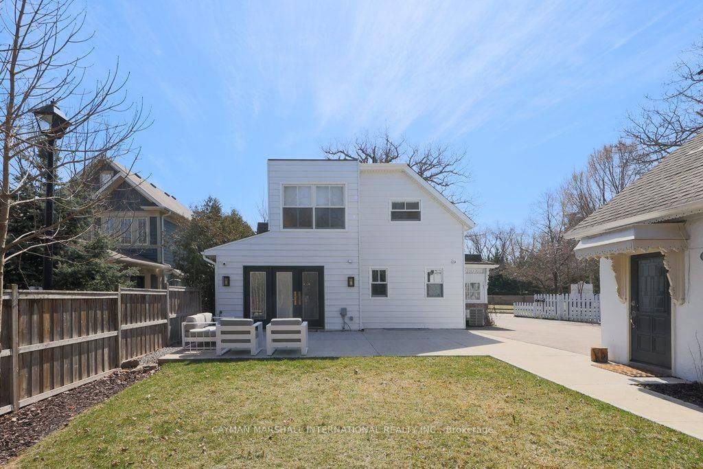1207 Lorne Park-Coachhous RD, Mississauga, ON L5H 3A7