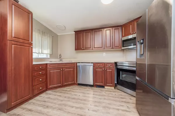 Grande Prairie, AB T8X 0A8,8504 90 ST