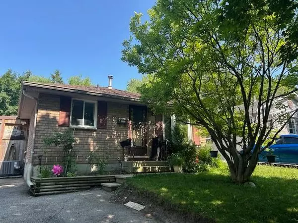 London South, ON N5Z 4T5,75 Cleveland PL