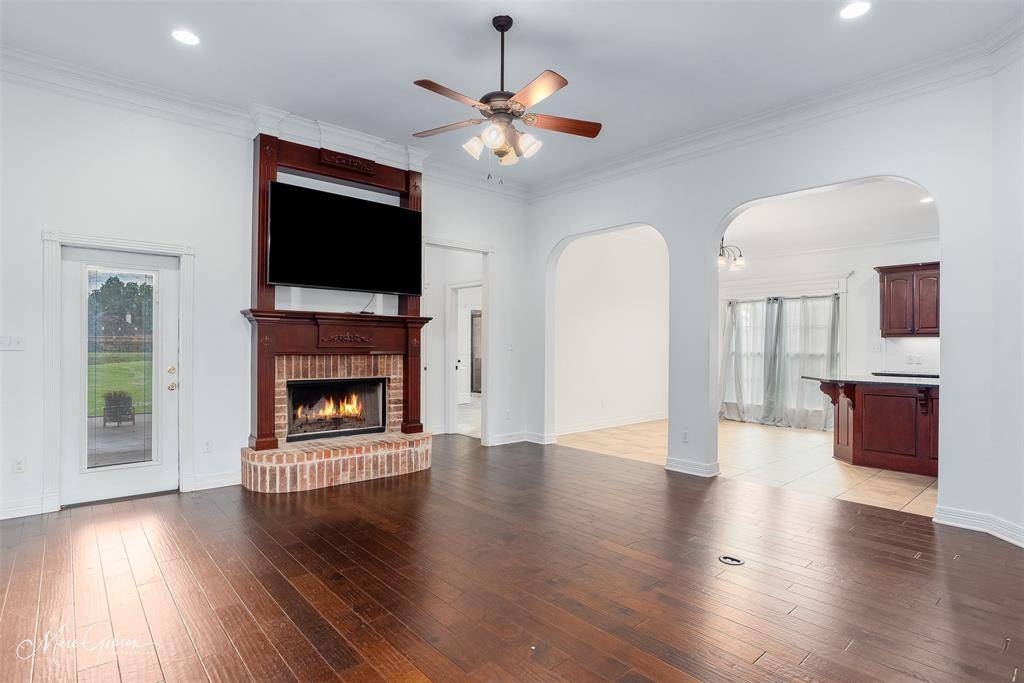 Bossier City, LA 71111,419 Long Acre Drive