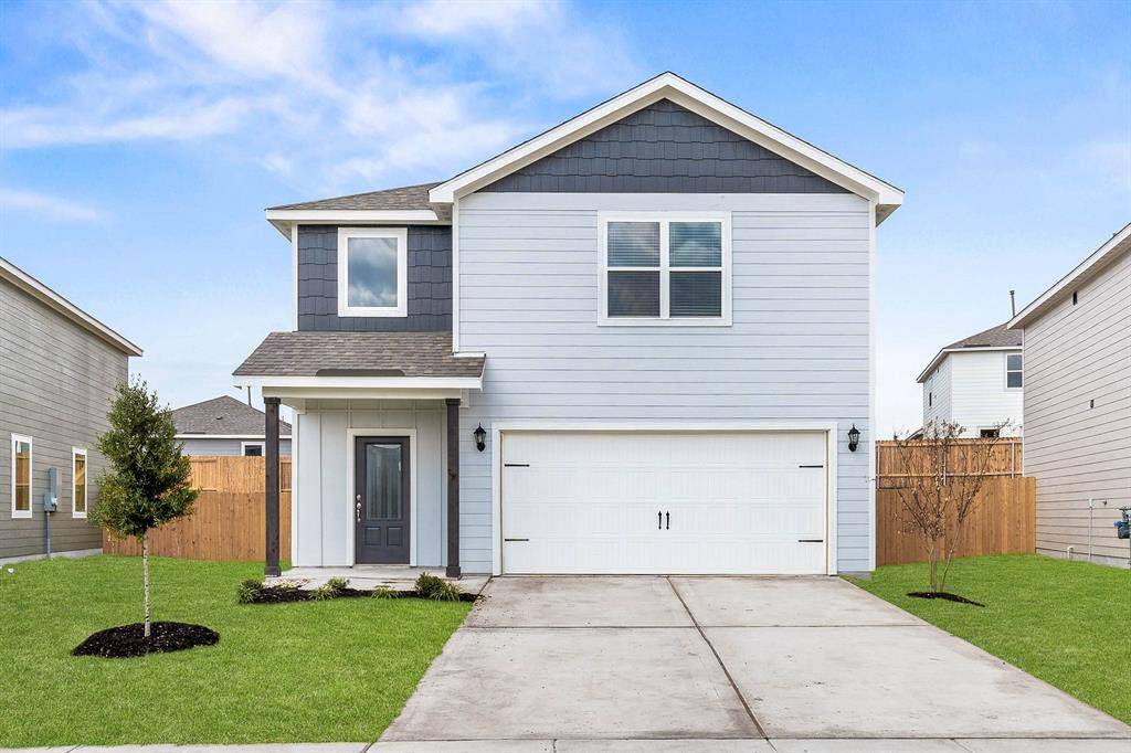 8424 Silverbow Drive, Ponder, TX 76259