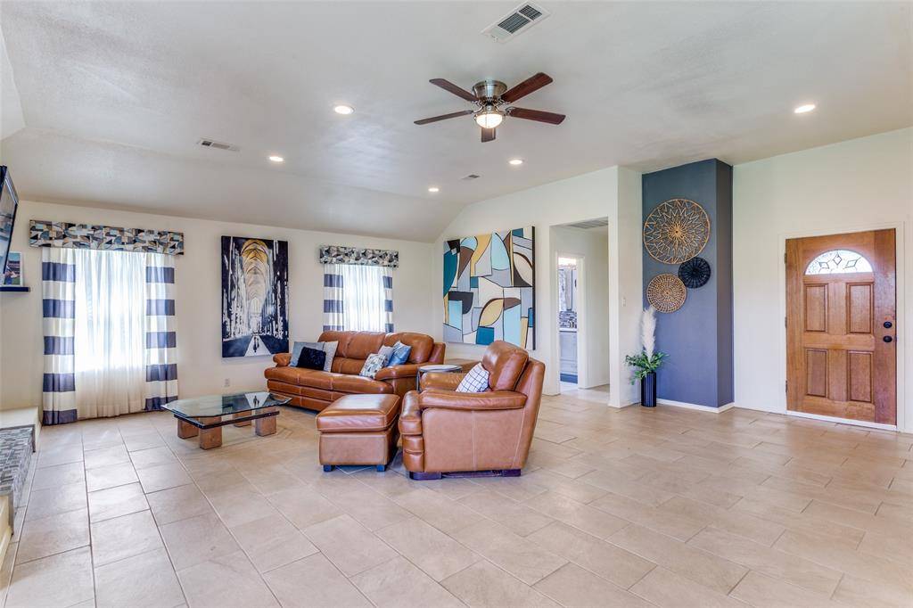 Whitney, TX 76692,22034 Raintree