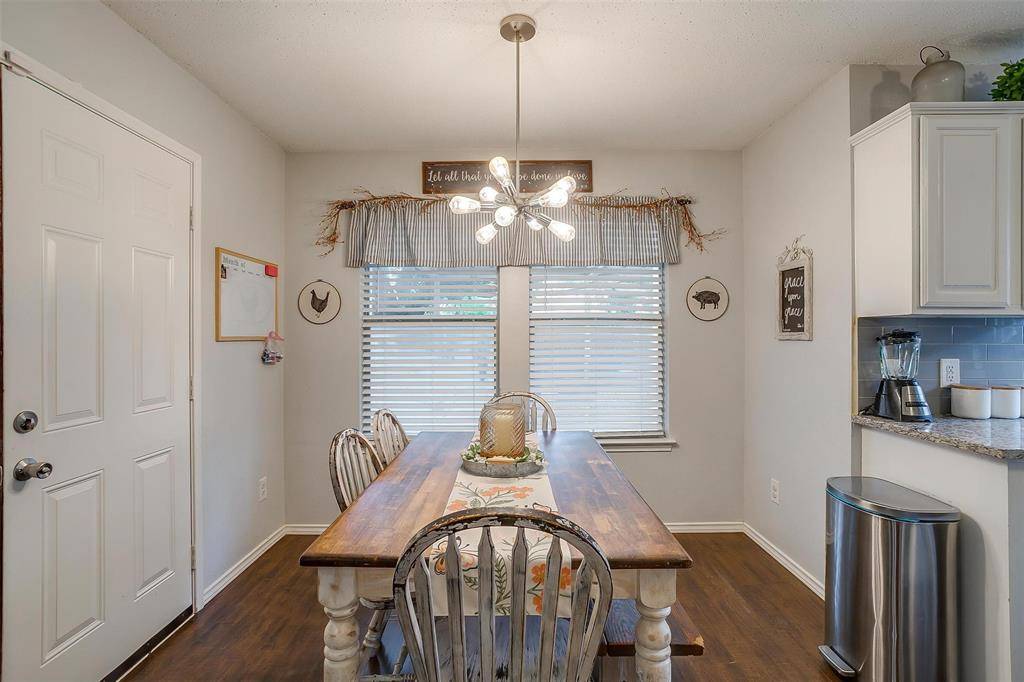 Joshua, TX 76058,304 Comanche Walk