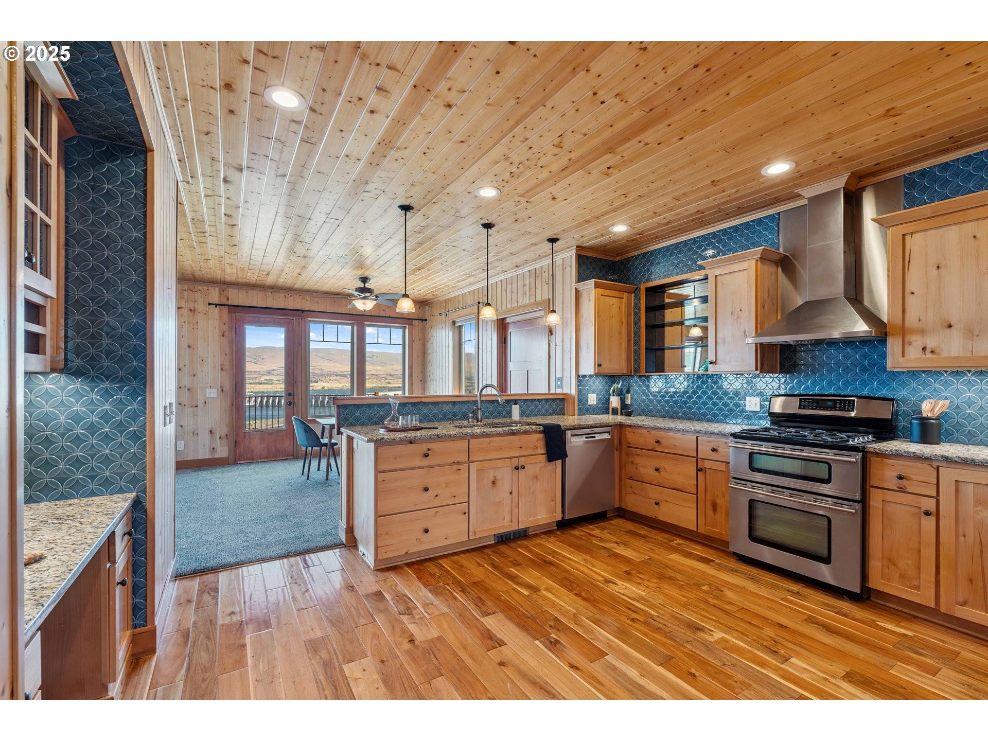 The Dalles, OR 97058,371 SUMMIT RIDGE DR