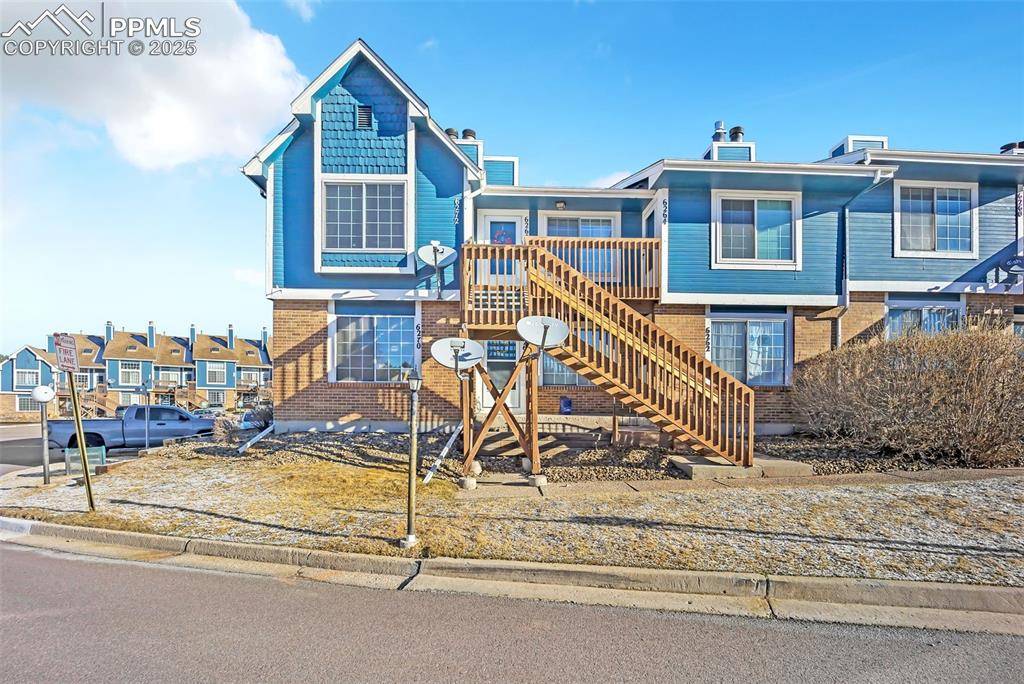 6272 Village LN, Colorado Springs, CO 80918