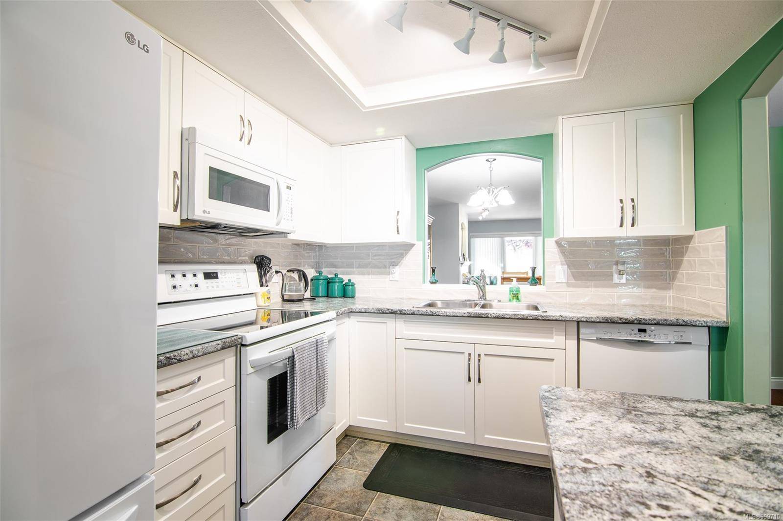 Parksville, BC V9P 2P4,310 Pym St N #20