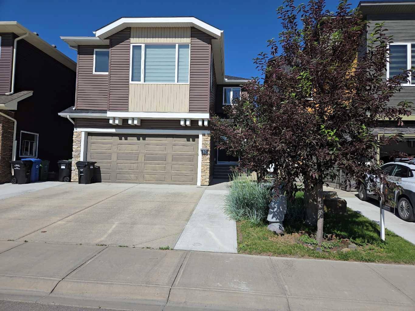 Calgary, AB T3J 0V5,37 Savanna GRV Northeast