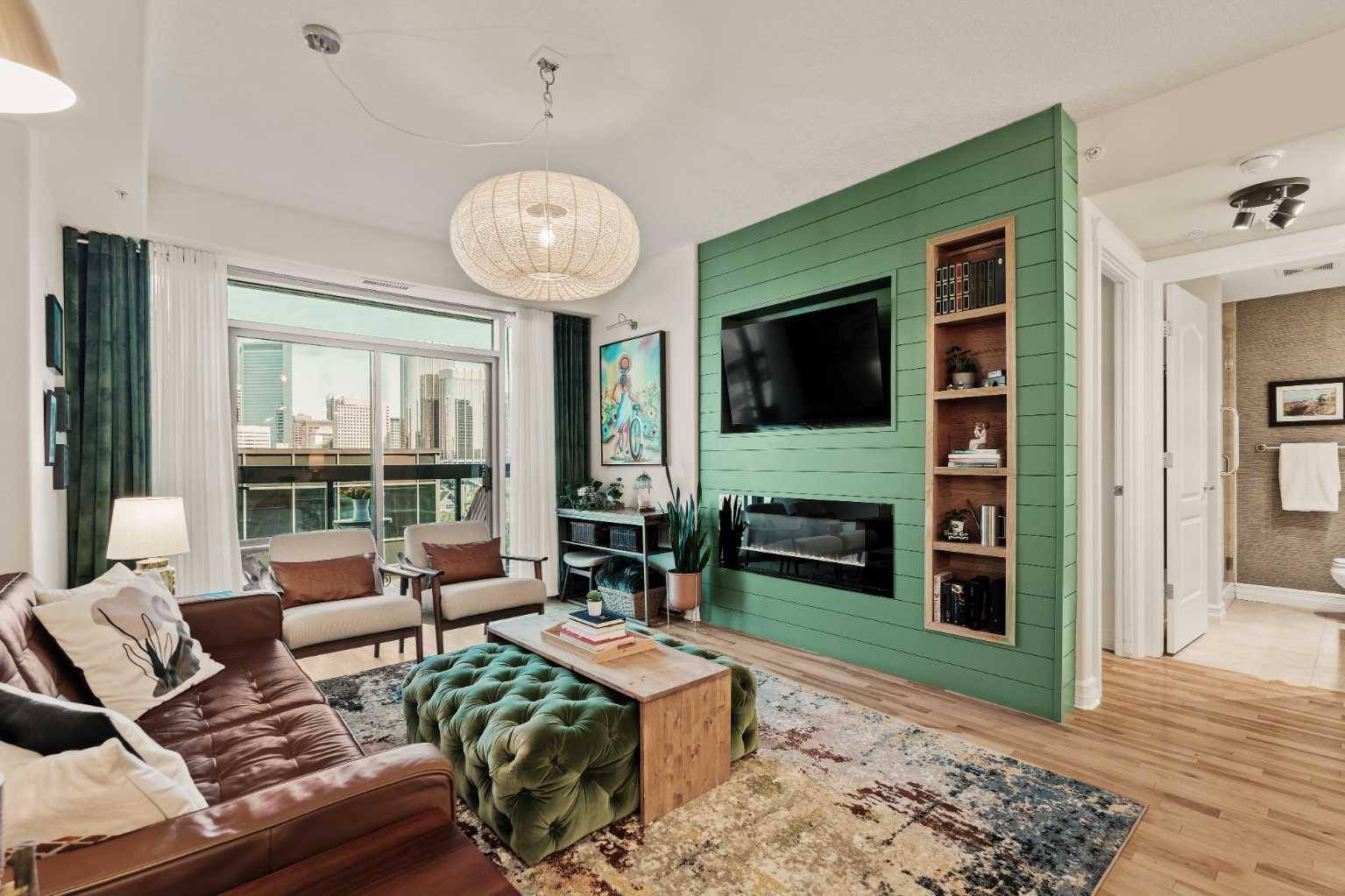 Calgary, AB T2R 1S2,836 15 AVE Southwest #706