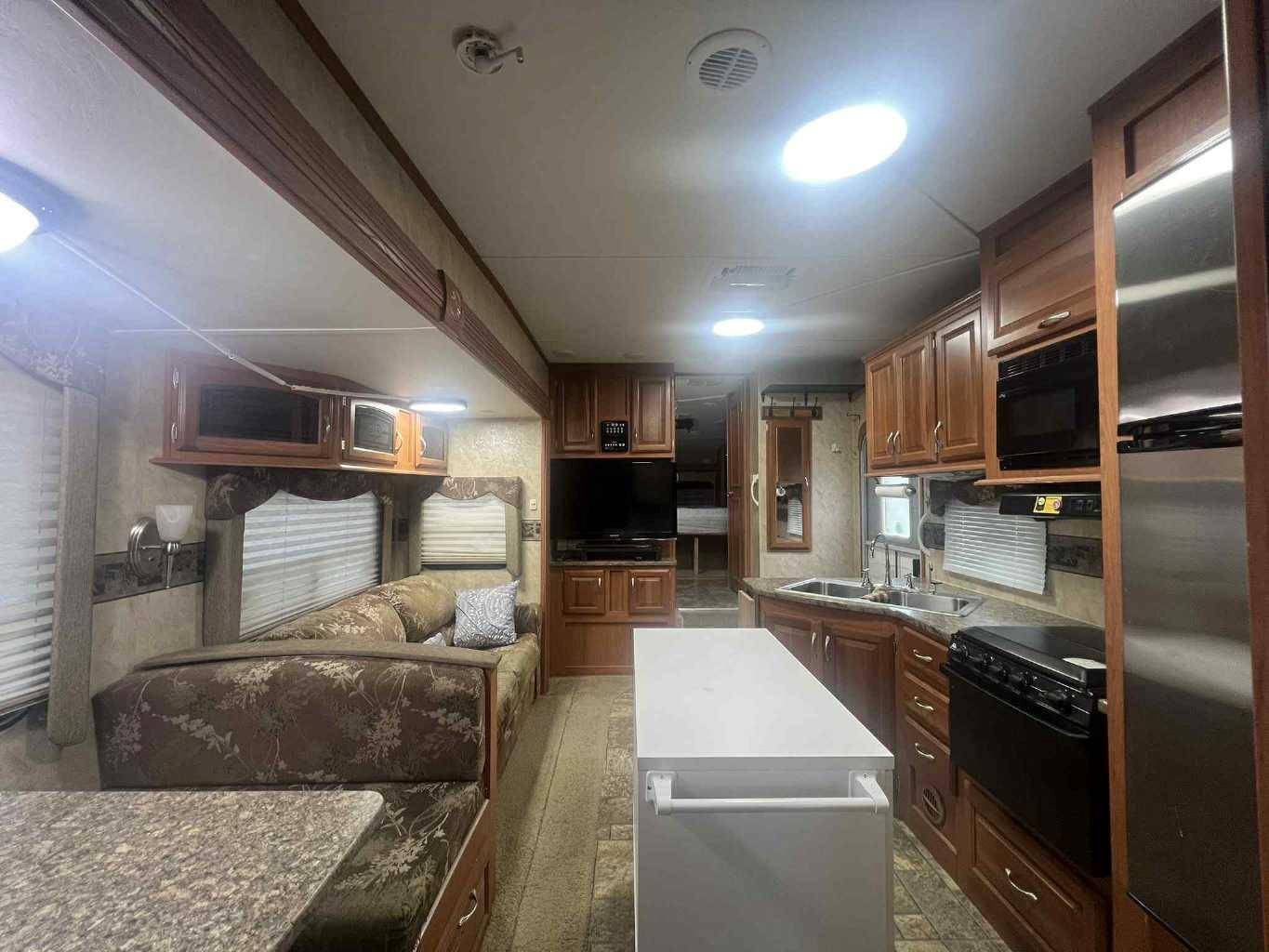 Sylvan Lake, AB T4E 2J4,38348 AB 781 #71