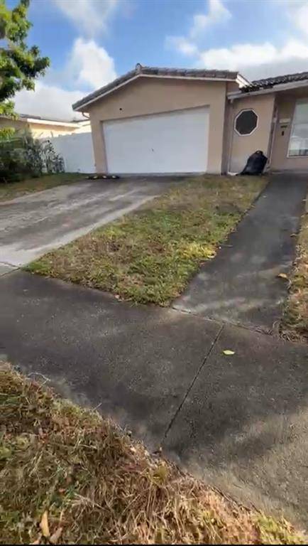 2101 N 52nd Ave, Hollywood, FL 33021