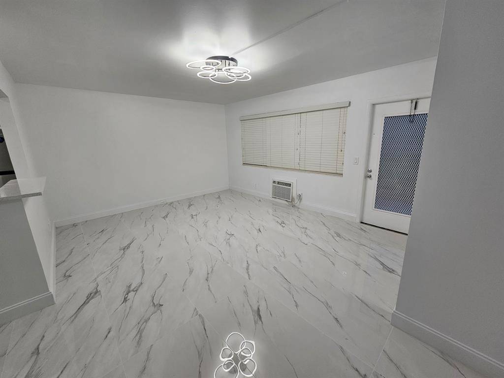 Deerfield Beach, FL 33442,242 Tilford L #L