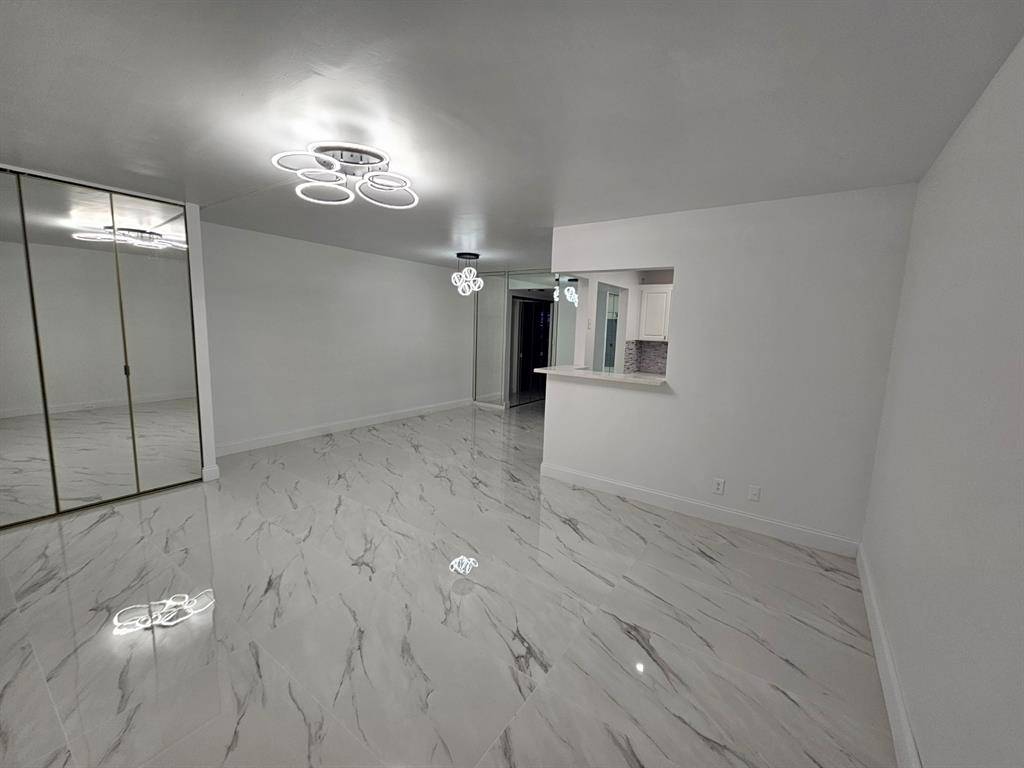 Deerfield Beach, FL 33442,242 Tilford L #L