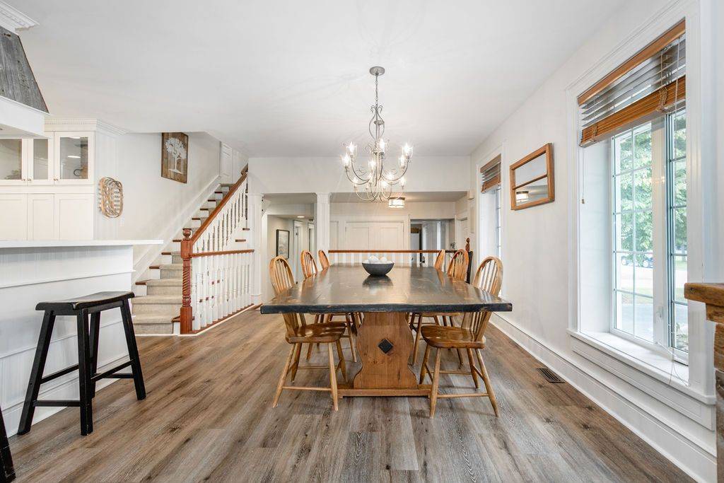 Clearview, ON L0M 1S0,221 JANE ST