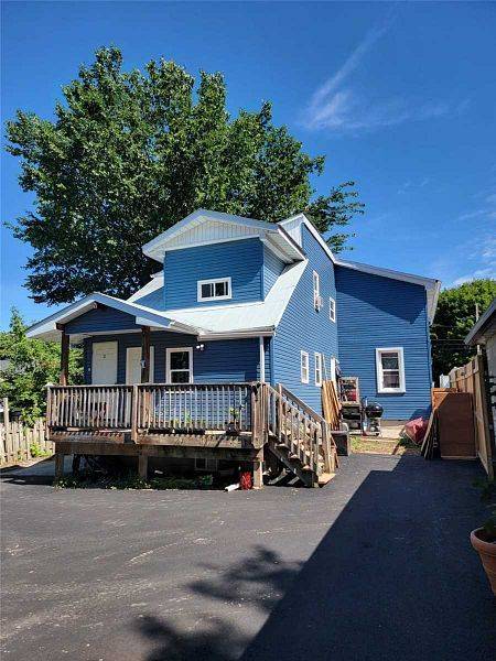 Orillia, ON L3V 4C6,371 East ST