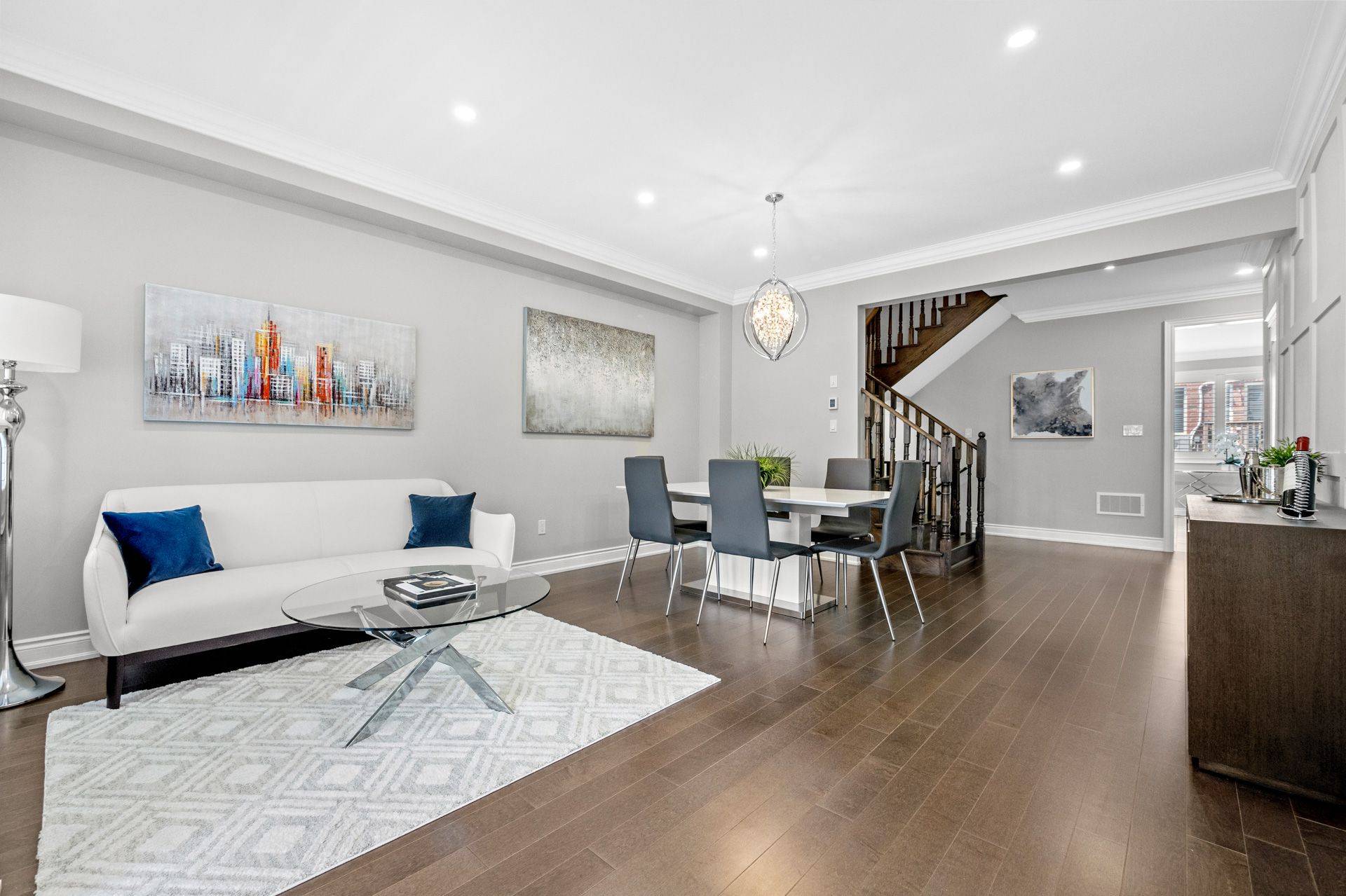 Hamilton, ON L8B 1W7,107 Avanti CRES