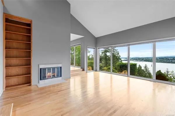 298 Nottingham Dr, Nanaimo, BC V9T 1K9