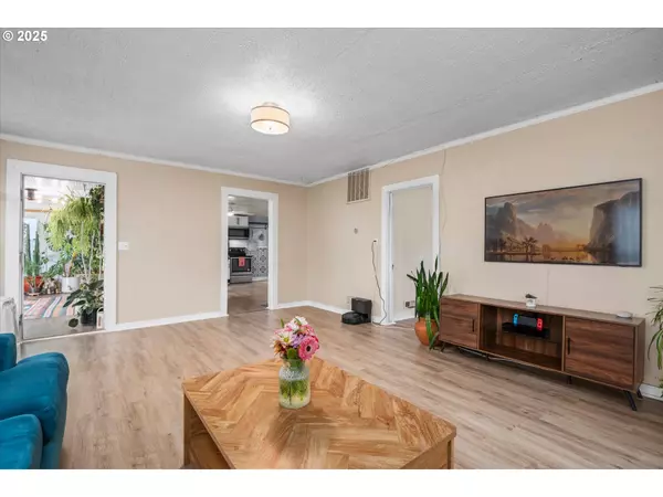 Springfield, OR 97477,1000 7TH ST