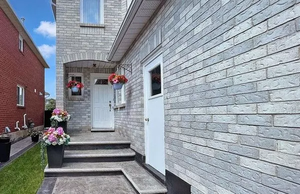 Vaughan, ON L4J 7S9,46 Venice CRES