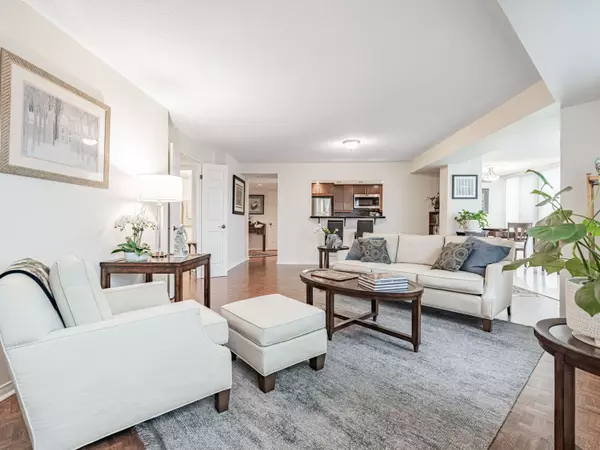100 Arbors LN #209, Vaughan, ON L4L 7G4