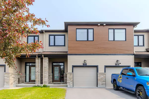 727 Cashmere TER, Barrhaven, ON K2J 6Z6