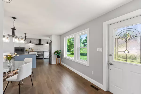 Kingston, ON K7M 5C8,757 Hillview RD