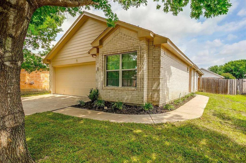 Crowley, TX 76036,1116 Boxwood Drive