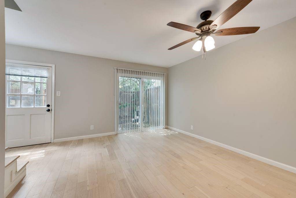 Dallas, TX 75204,4039 Cole Avenue #117