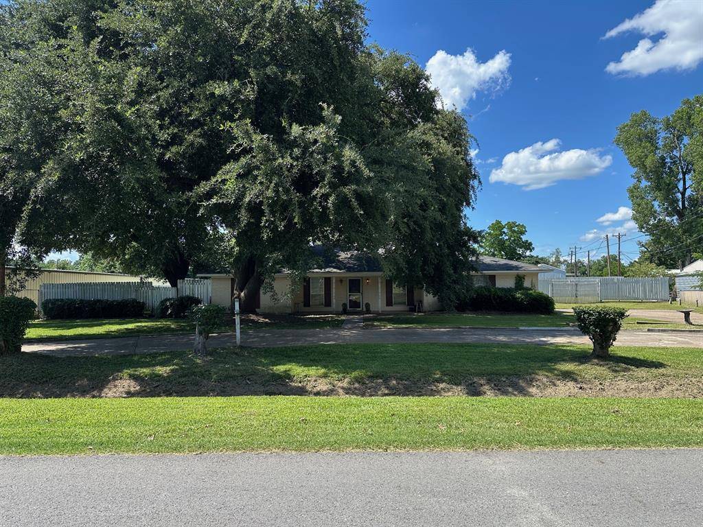 1931 Alfred Lane, Bossier City, LA 71112