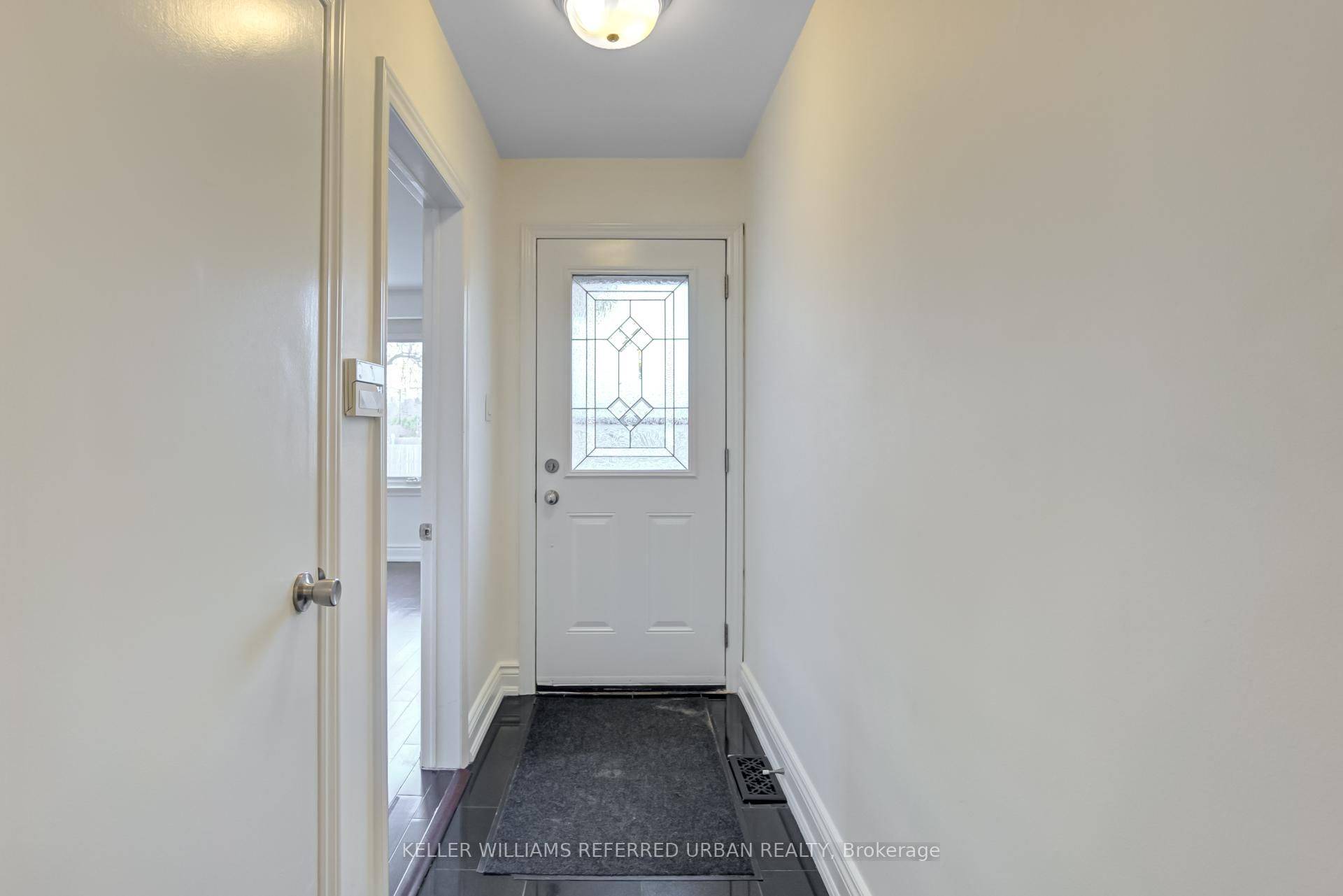 Toronto C14, ON M2M 1Z5,91 Bishop AVE