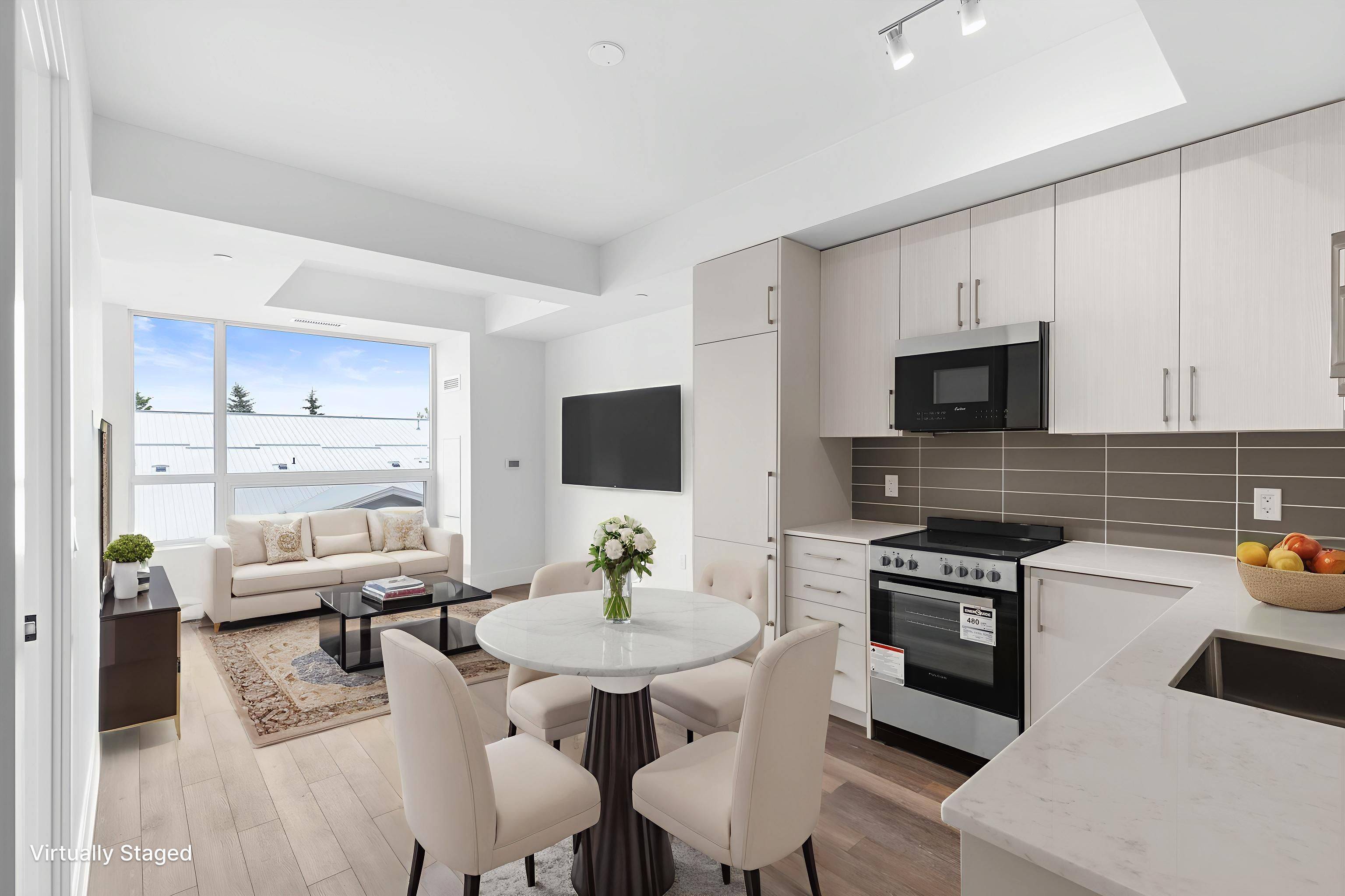 2075 King RD #243, King, ON L7B 0R6