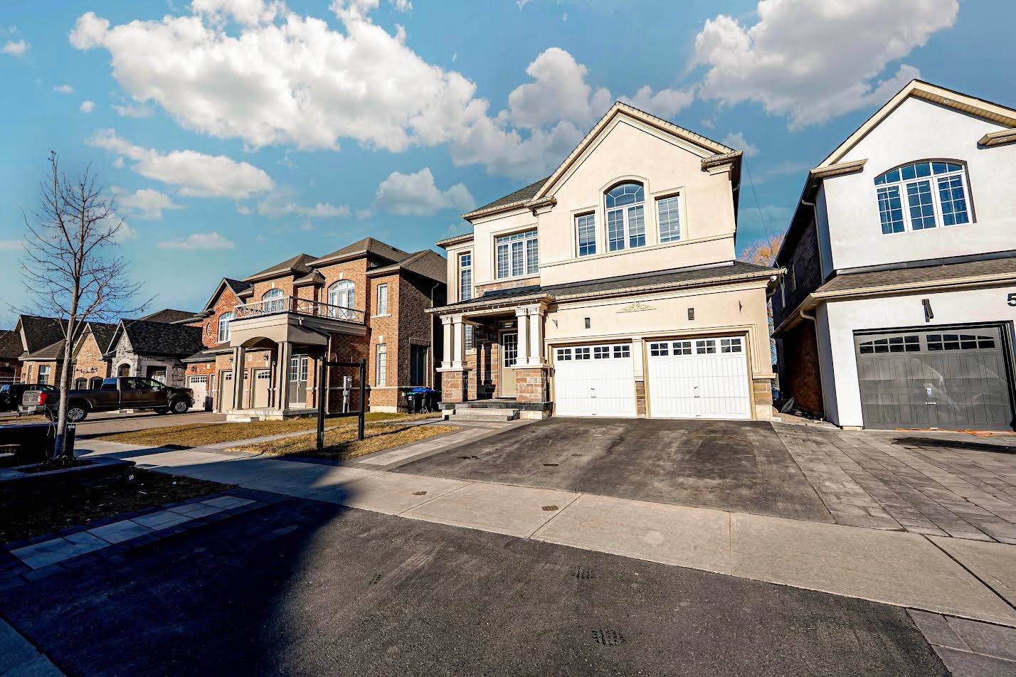 61 Gibson CIR, Bradford West Gwillimbury, ON L3Z 0X1
