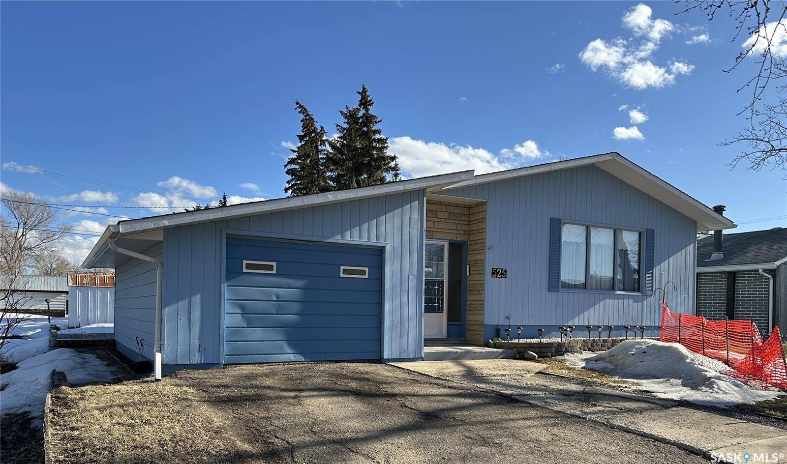 525 Main STREET, Radville, SK S0C 2G0