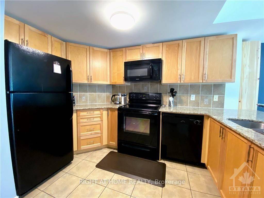 Lower Town - Sandy Hill, ON K1N 0A9,234 Rideau ST #309