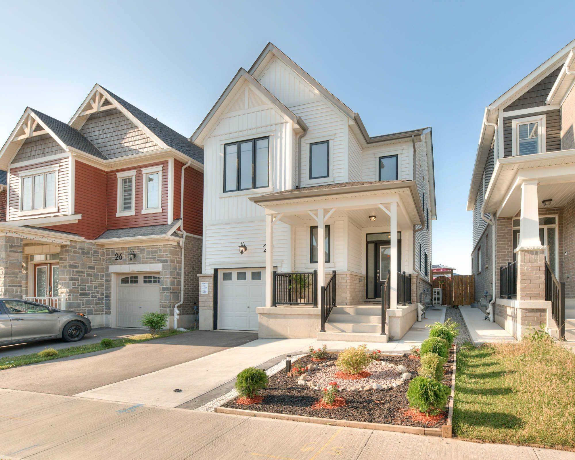 Kitchener, ON N2R 0S3,22 Saxony ST
