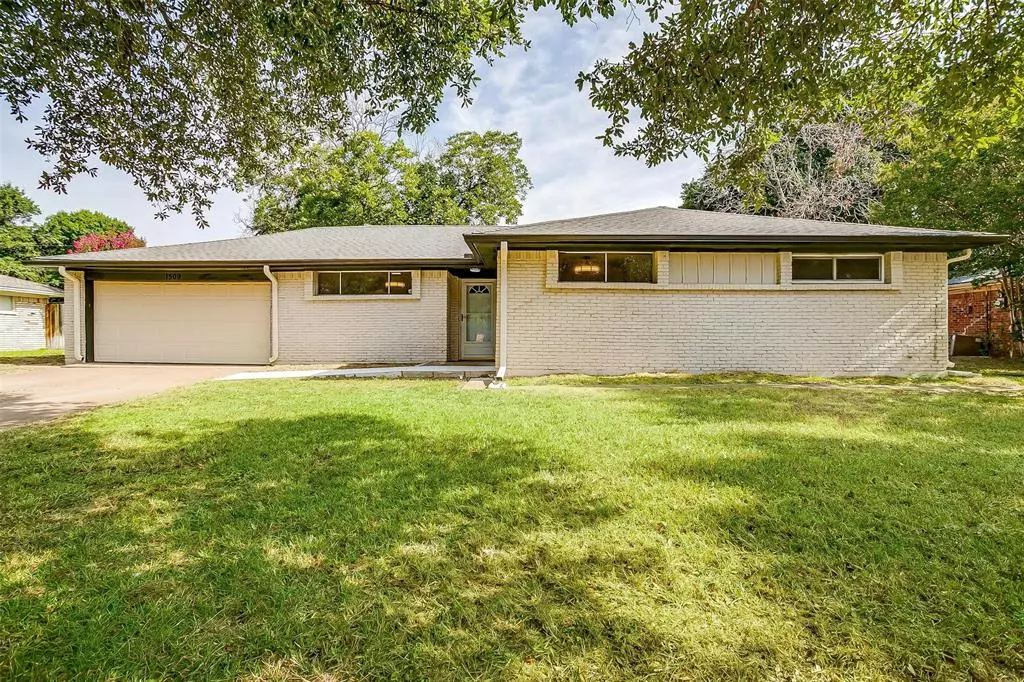 Plano, TX 75075,1509 Fernwood Drive