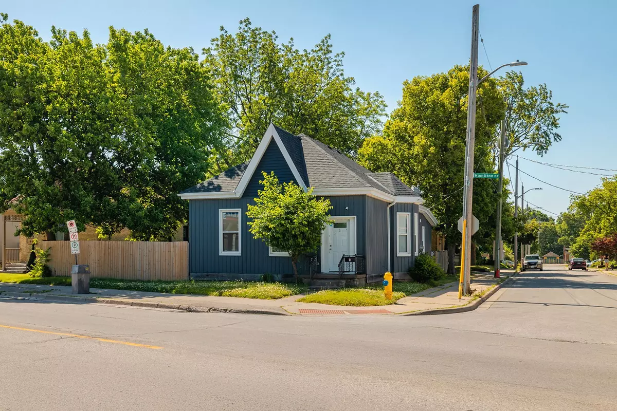 London East, ON N5Z 1S2,445 Hamilton RD