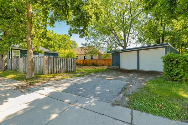 London East, ON N5Z 1S2,445 Hamilton RD