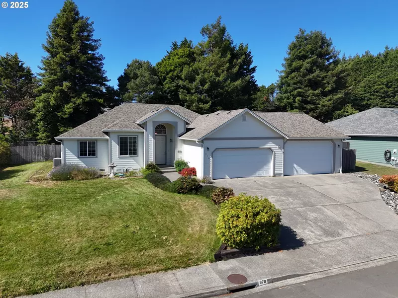 970 HASSETT ST, Brookings, OR 97415