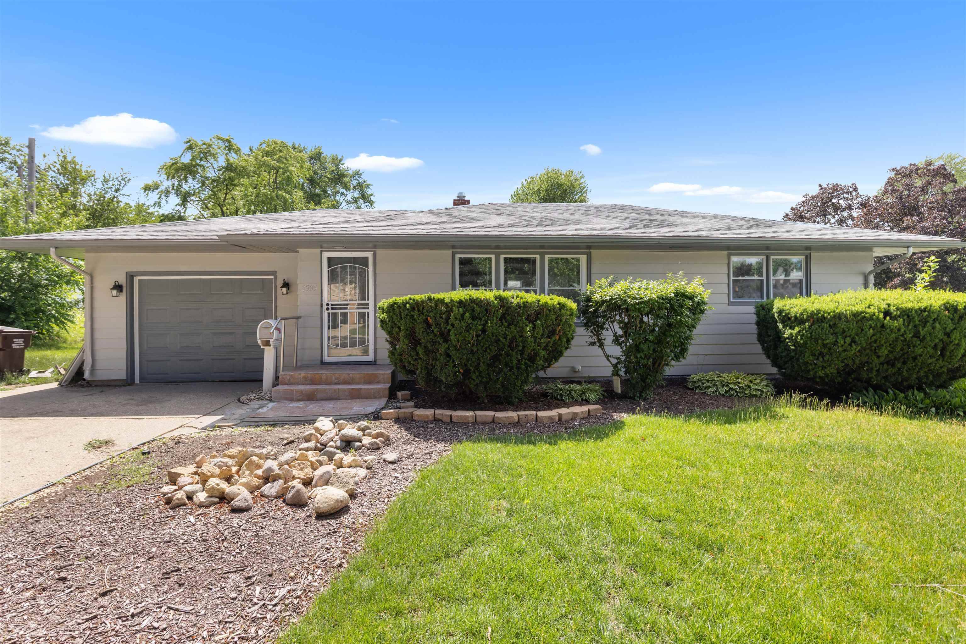 2305 Wyoming Drive, Rockford, IL 61108