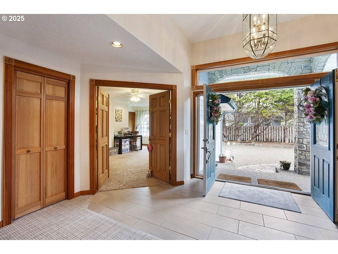 Depoe Bay, OR 97341,4625 SUSSEX CT