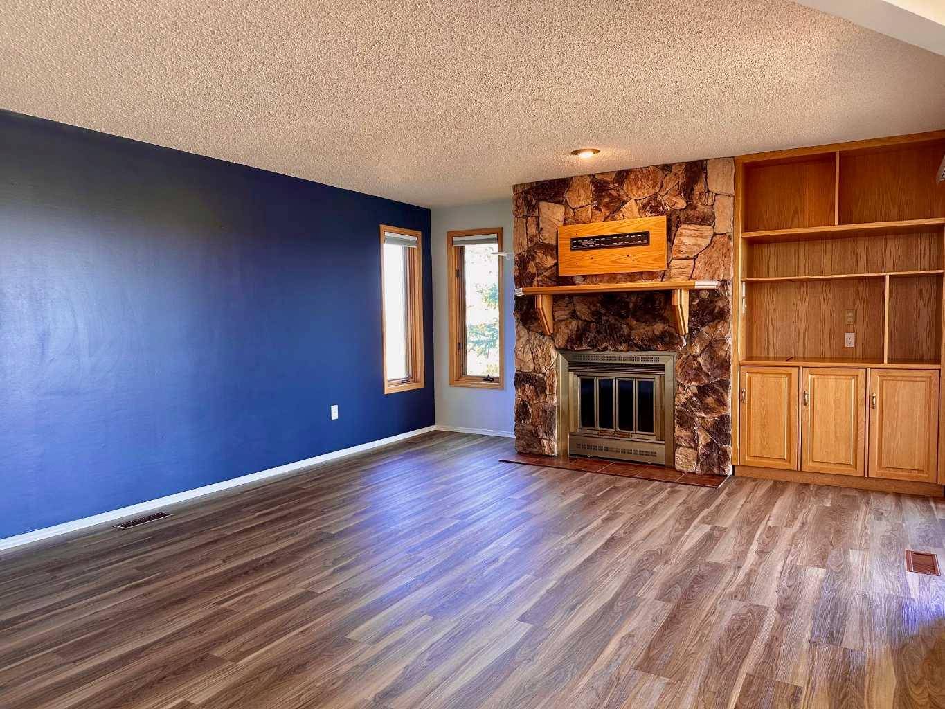 Medicine Hat, AB T1C1P7,1165 16th ST NE #15