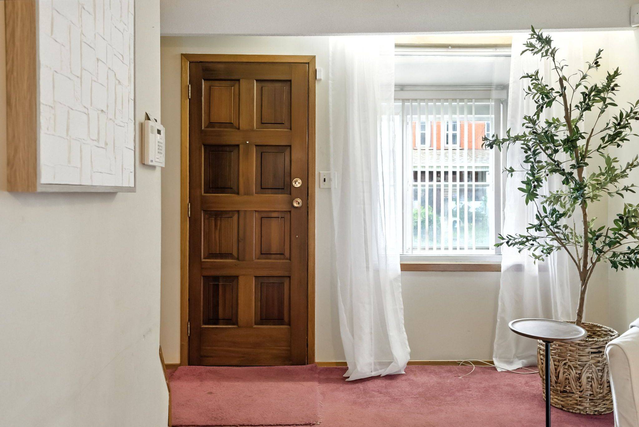 Oshawa, ON L1H 2P1,159 1/2 Olive AVE