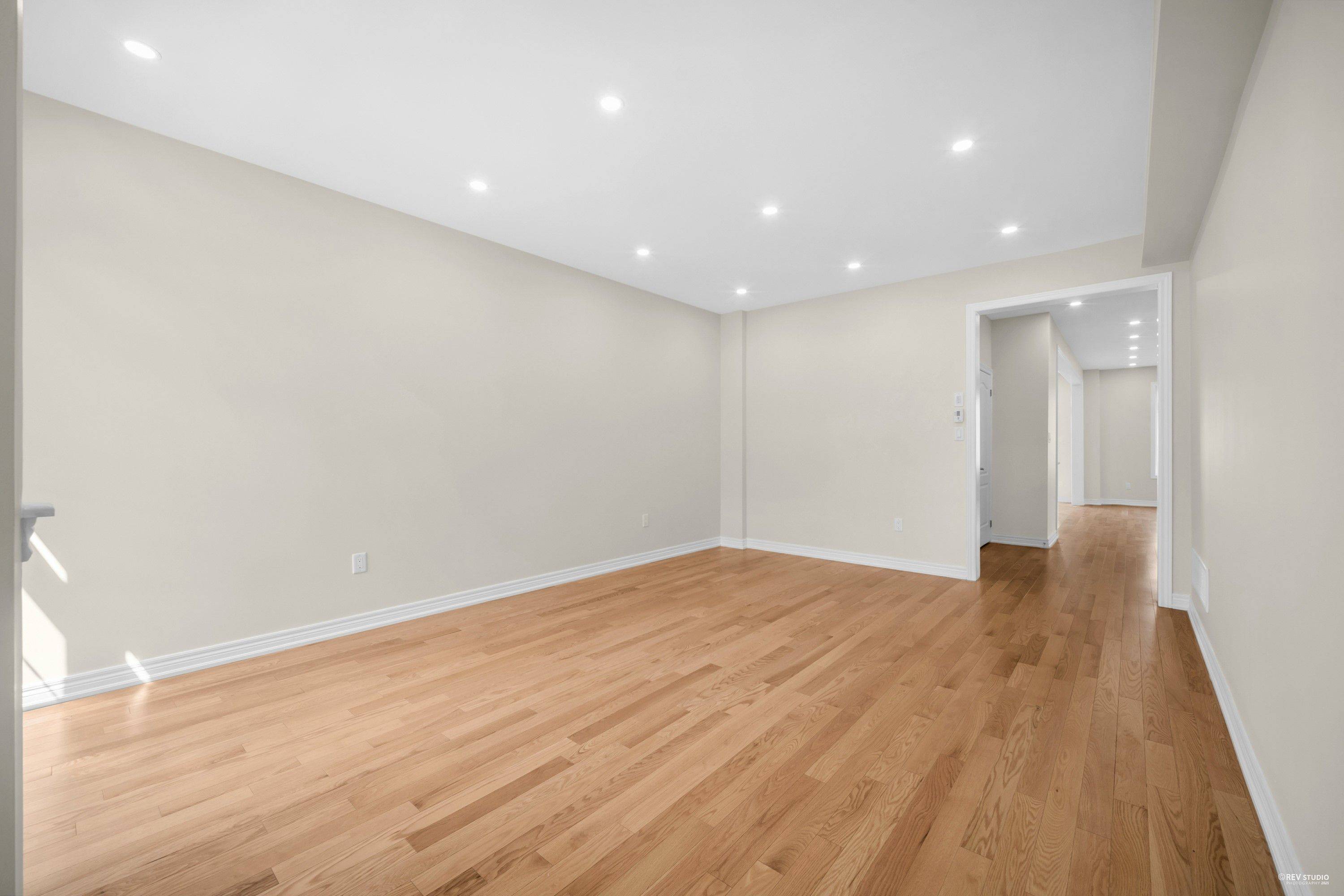 Markham, ON L6B 1N6,28 Luzon AVE