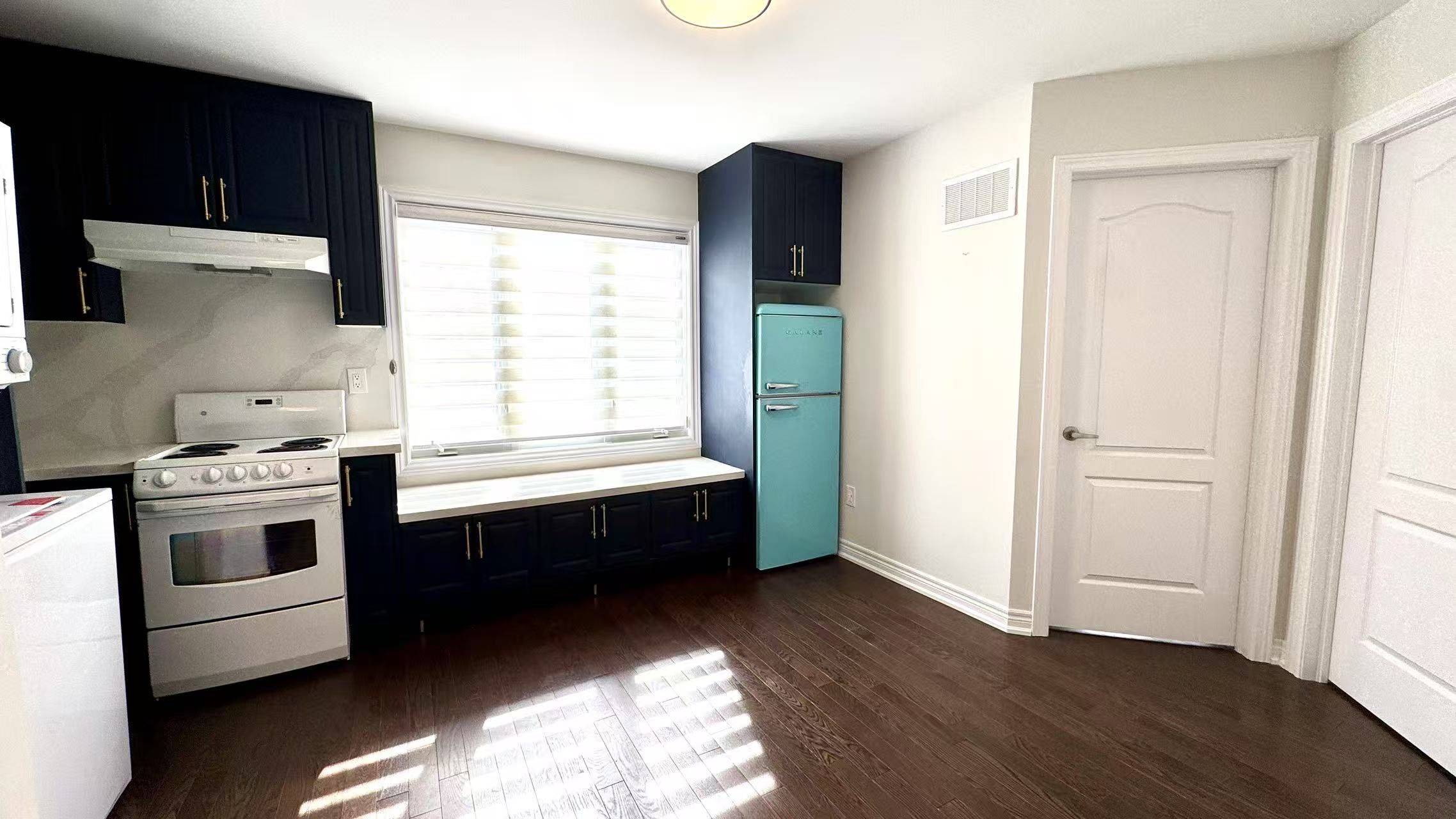 Markham, ON L6B 0Z3,550 Whites Hill AVE #(Coach House)