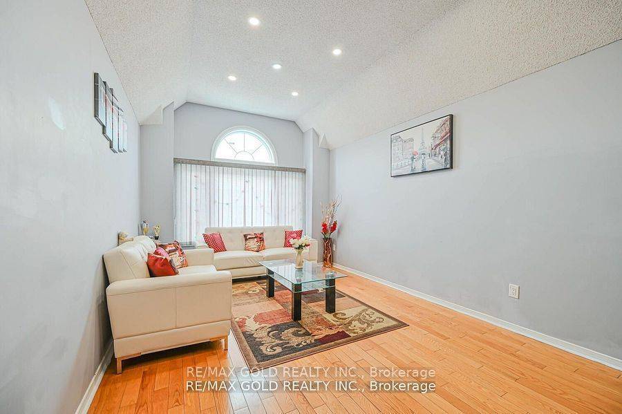Brampton, ON L6R 1G1,152 Bighorn CRES